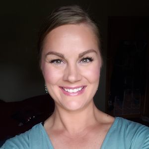 Meet your Posher, Jenn